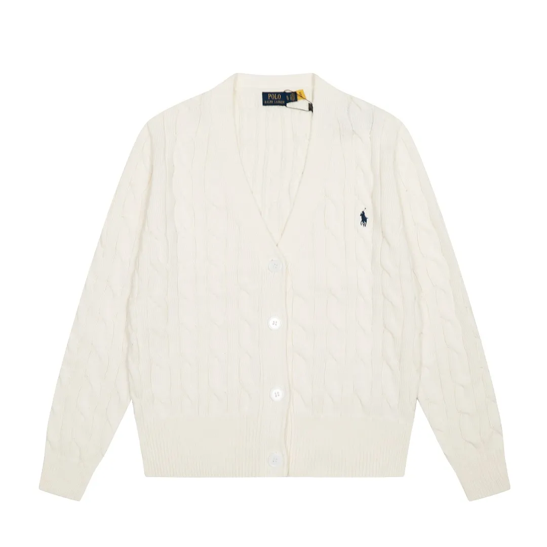 P250 Top quality" Style number: DS113# (not off the shelves all year round) [Ralph Lauren large V-neck solid color pony embroidered logo twist knitted cardigan] ✅Ralph Lauren classic basic versatile goddess style large V-neck knitted cardigan jacket ✅Main supply platform live broadcast Wholesale entities Replenish when out of stock Not off the shelves ✅ZP quality 1:1 version Scan the code to enter the GF website Counter quality ✅Detailed quality is the only one in Guangzhou Imported quality cotton yarn, focusing on high-end, cost-effective, good quality needless to say ✅The version is restored to the original order, the maximum size can be worn up to 160 pounds, loose, comfortable and stress-free ✅The upper body is simple and easy to match, ootd must-have style, good-looking clothes are never picky, a must-have in the goddess' wardrobe. Size: S-XL Color: Black White Gray Light Blue Khaki Pink Yellow Chinese Red Navy Blue White Label Navy Blue Red Label